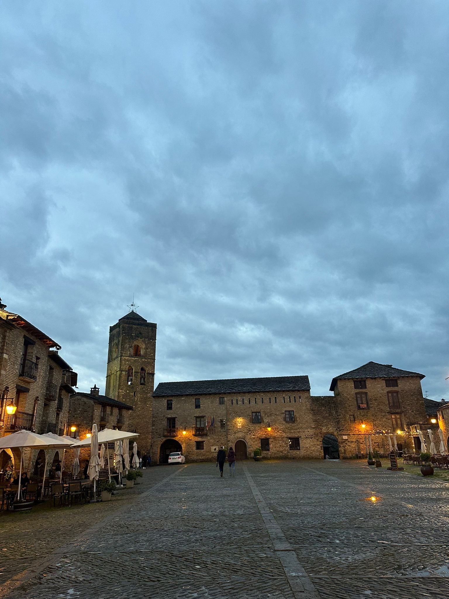 Plaza Mayor de Aínsa